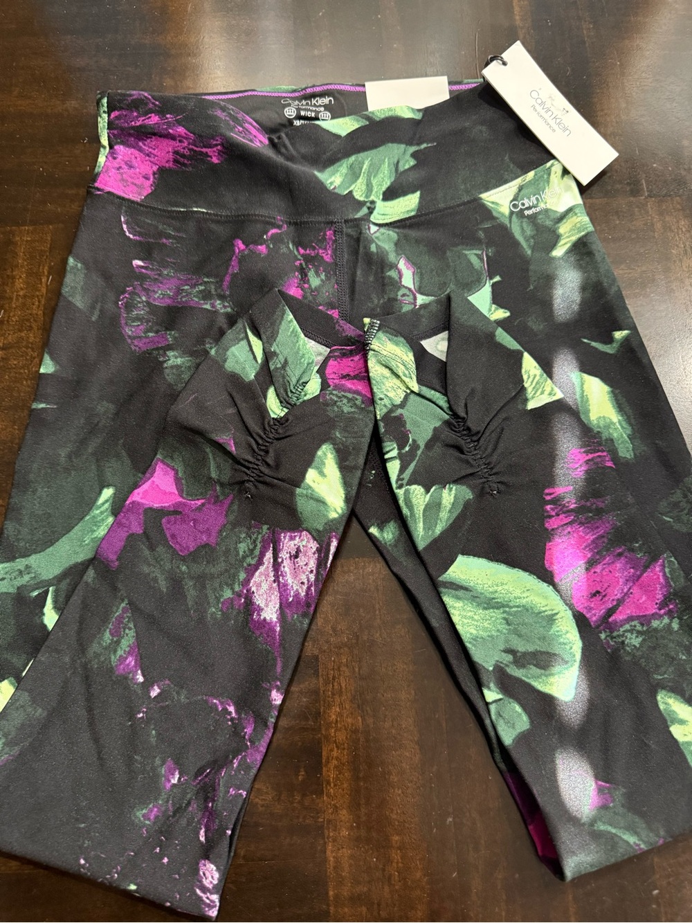 Calvin Klein Black Leggings with Green Magenta Floral Print Midrise 7/8 Tight